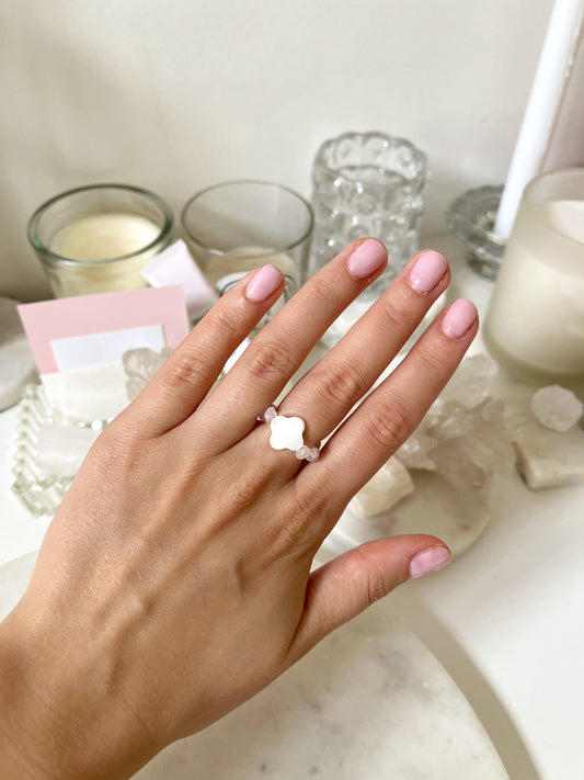 LUCKY SPELL RING (różowy kwarc)